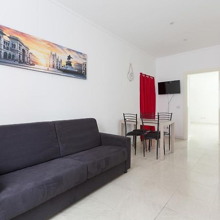Famagosta M2 Subway Apartment Milan Luaran gambar