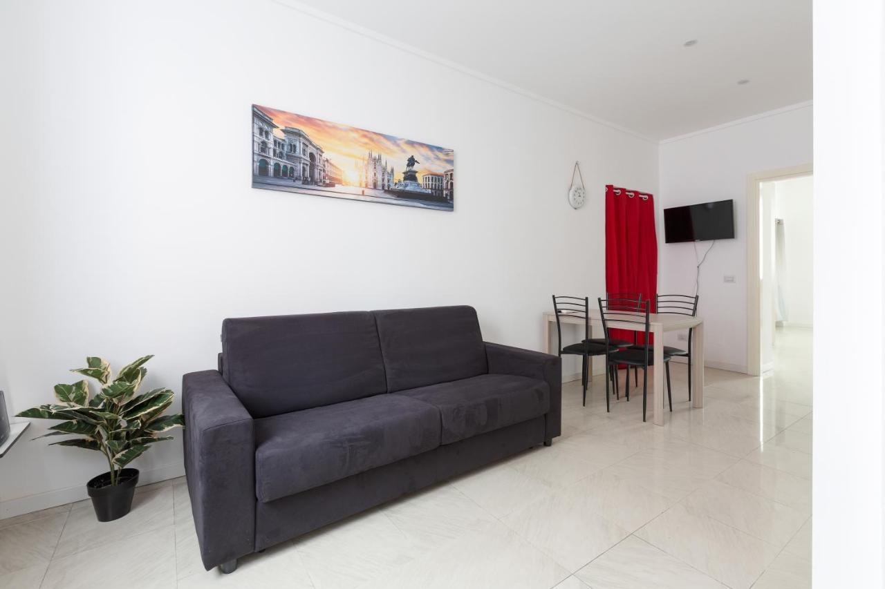 Famagosta M2 Subway Apartment Milan Luaran gambar