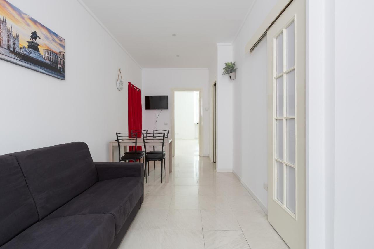 Famagosta M2 Subway Apartment Milan Luaran gambar
